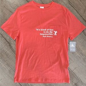 NWT Women's Disney‎ T-shirt